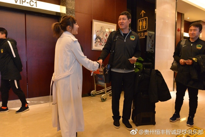 此外，预告片中已经出现过的鲸鱼在导演看来，代表着南极的浪漫；海豹则是南极精神的象征，温和安静